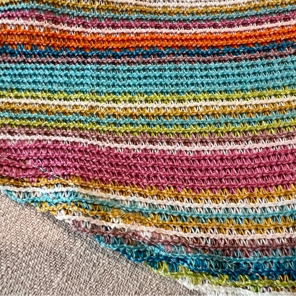 Halter Top - Picture 4 of 7